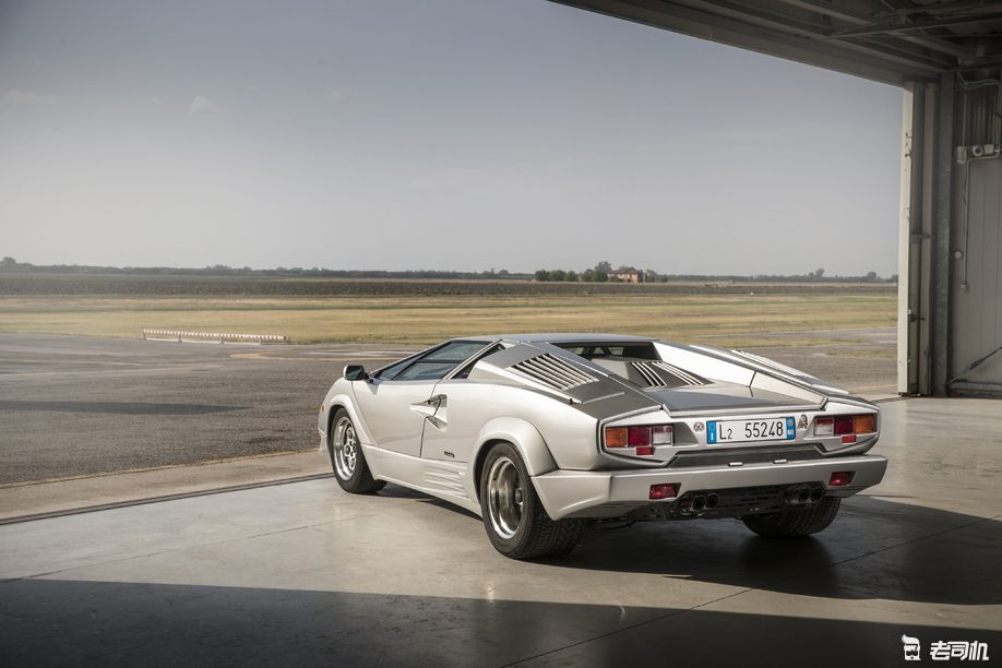 有始有终首尾呼应? 全新兰博基尼countach官图泄露