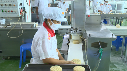 咀香园:严把疫情防控关 食品卫生有保障