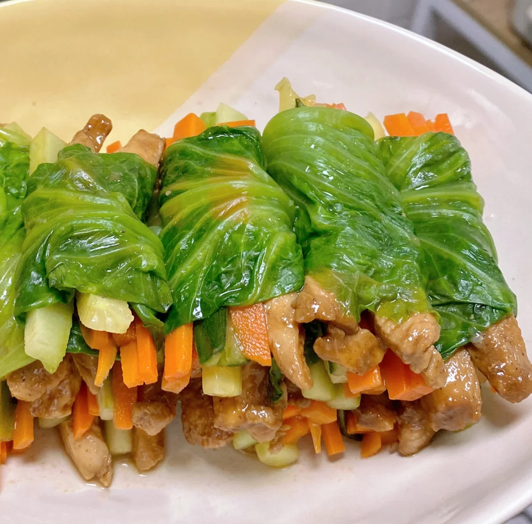 生菜鸡胸肉小卷