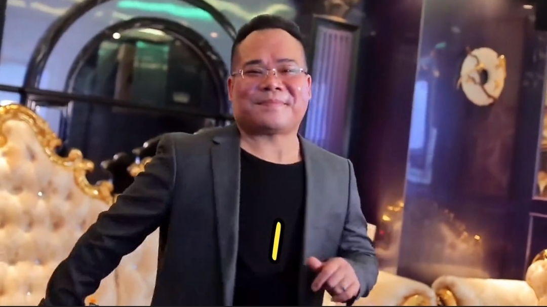 包工头凭借一首杀猪刀成百万网红这气势像极了大b哥