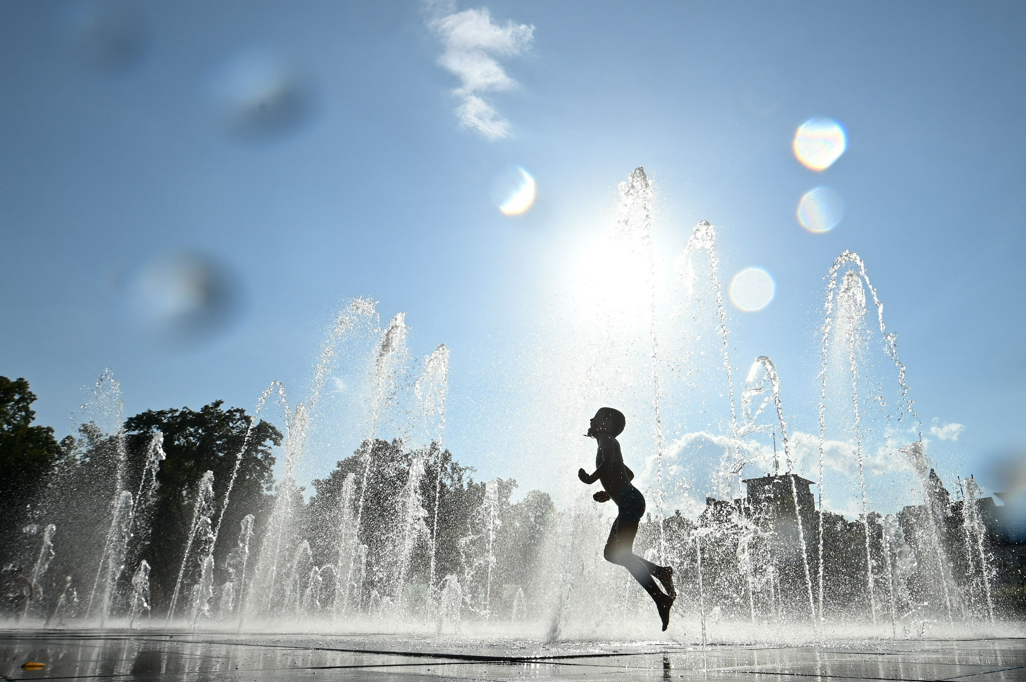 热浪席卷欧洲多地