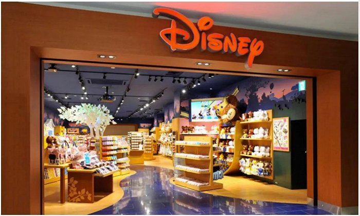 据统计,最早的迪士尼商店在1987年开业,鼎盛时期在全球曾拥有1000多家