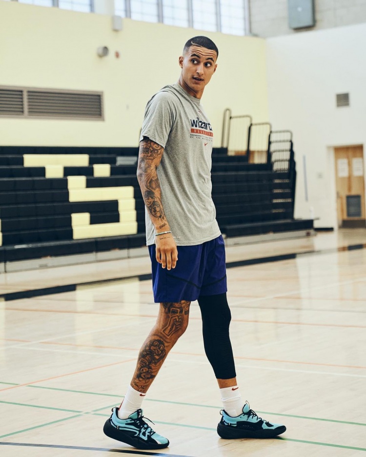 挥洒汗水!库兹马晒训练照:我爱篮球731590