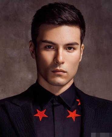 知名男星痛失9个月二胎宝宝心如刀绞！孩子被查出有一颗肾未成形休闲区蓝鸢梦想 - Www.slyday.coM