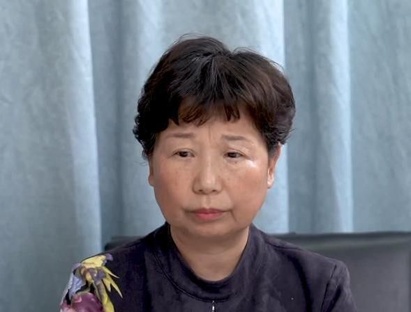 田静带货月销破200万除了感谢杜新枝之外也离不开这两个原因