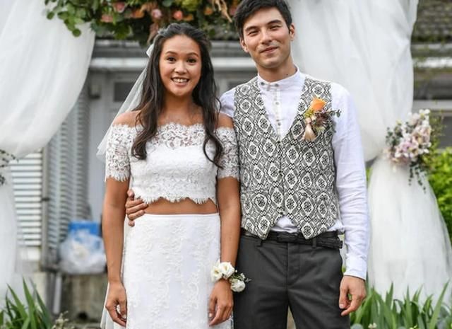 凤小岳沉重宣布怀胎9月妻子流产!腹中胎儿长肿瘤,肾发育不全