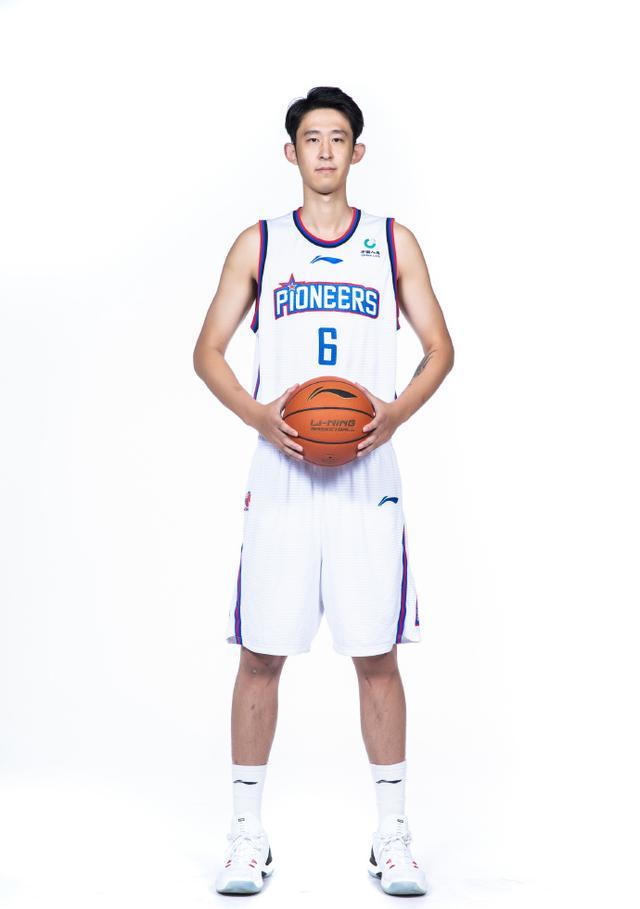 他曾在其手下打出生涯新高|潘宁|凯撒|山东男篮_新浪新闻