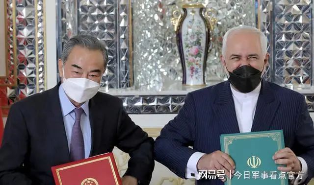 中国和伊朗签署二十五年合作协议。图自网易号