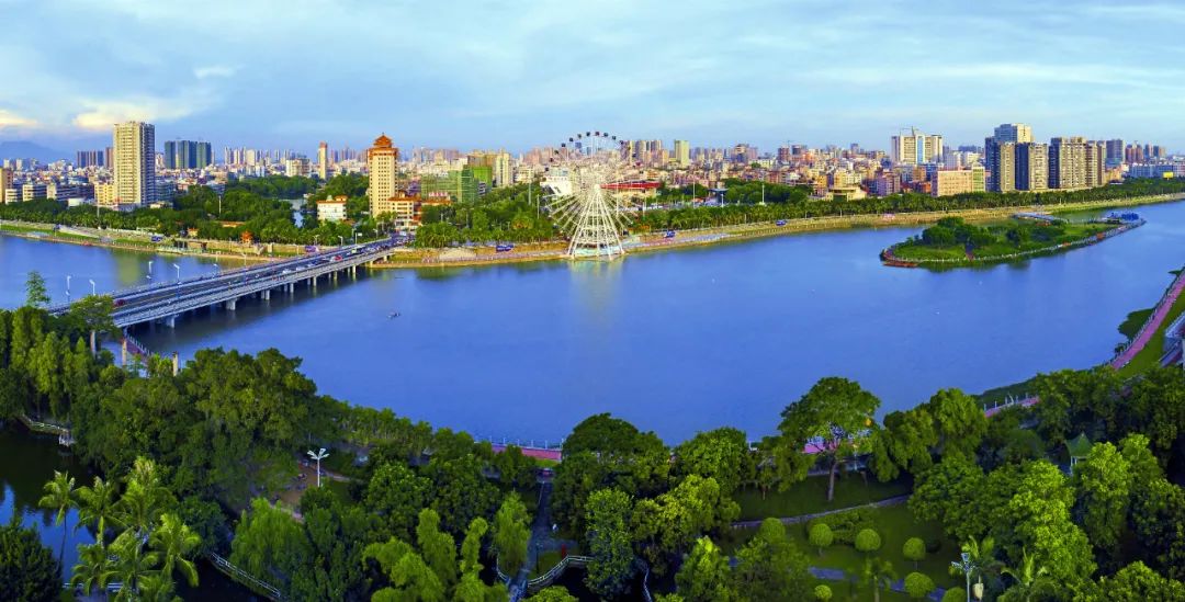 茂名市小东江景观休闲带