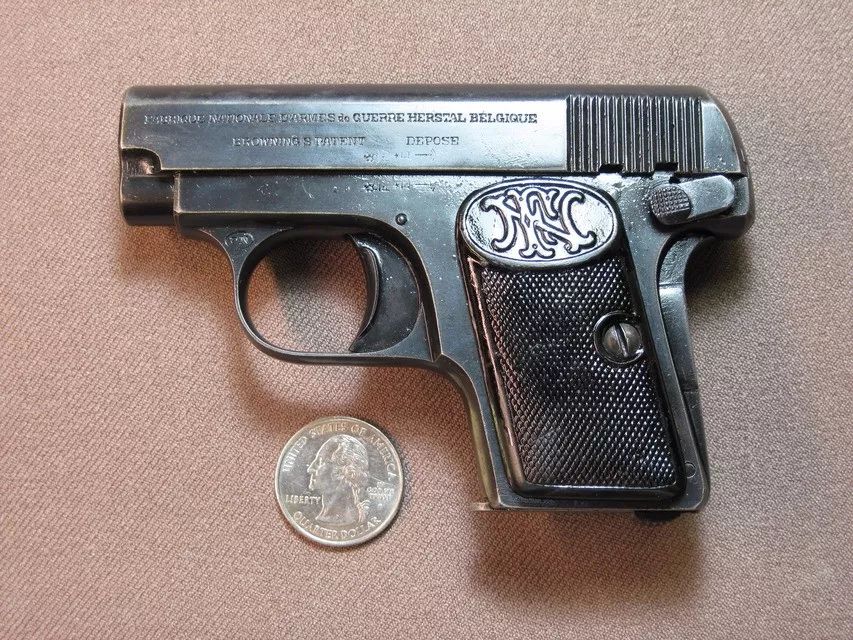 小说中的m1906袖珍手枪