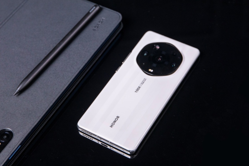 全能科技旗舰荣耀magic3至臻版赏析