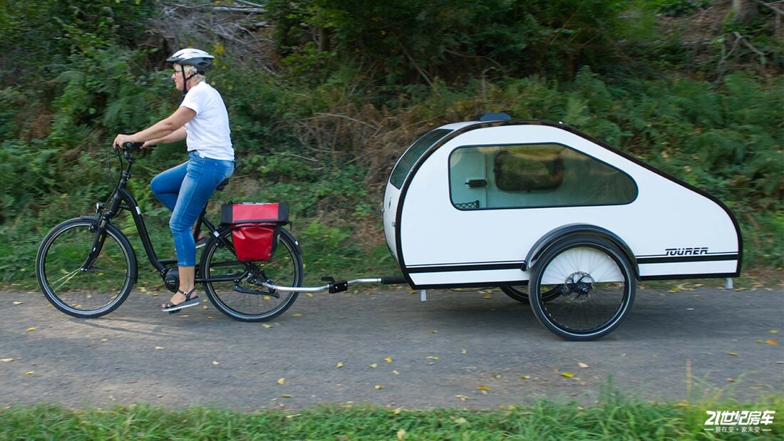 真实用还是搞噱头?只有50公斤的自行车拖挂房车,5000块就能拥有