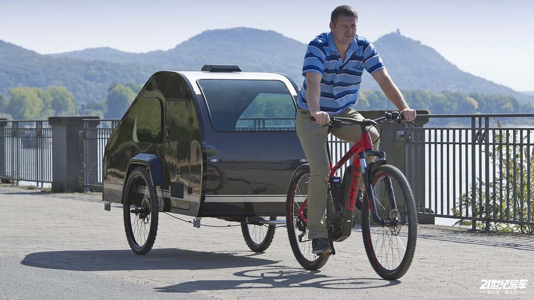 真实用还是搞噱头?只有50公斤的自行车拖挂房车,5000块就能拥有