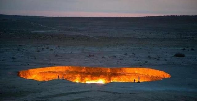 土库曼斯坦火坑为什么叫地狱之门？为什么会一直燃烧不扑灭也不用土填埋
