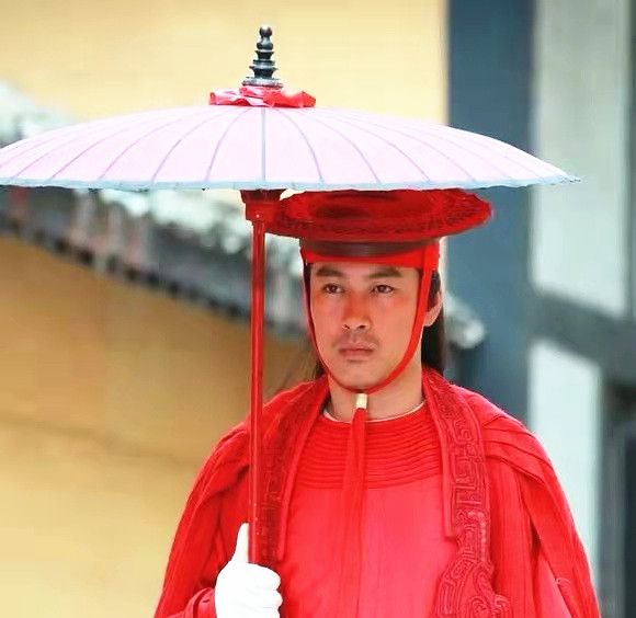 王语嫣的遮阳帽为何如此眼熟原来又是舞乐传奇的导演