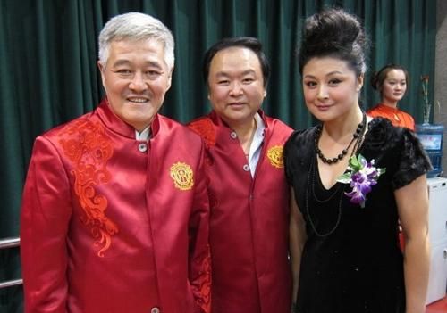 拿下谢大脚角色于月仙只用了一部话剧马丽娟曾向赵本山力荐