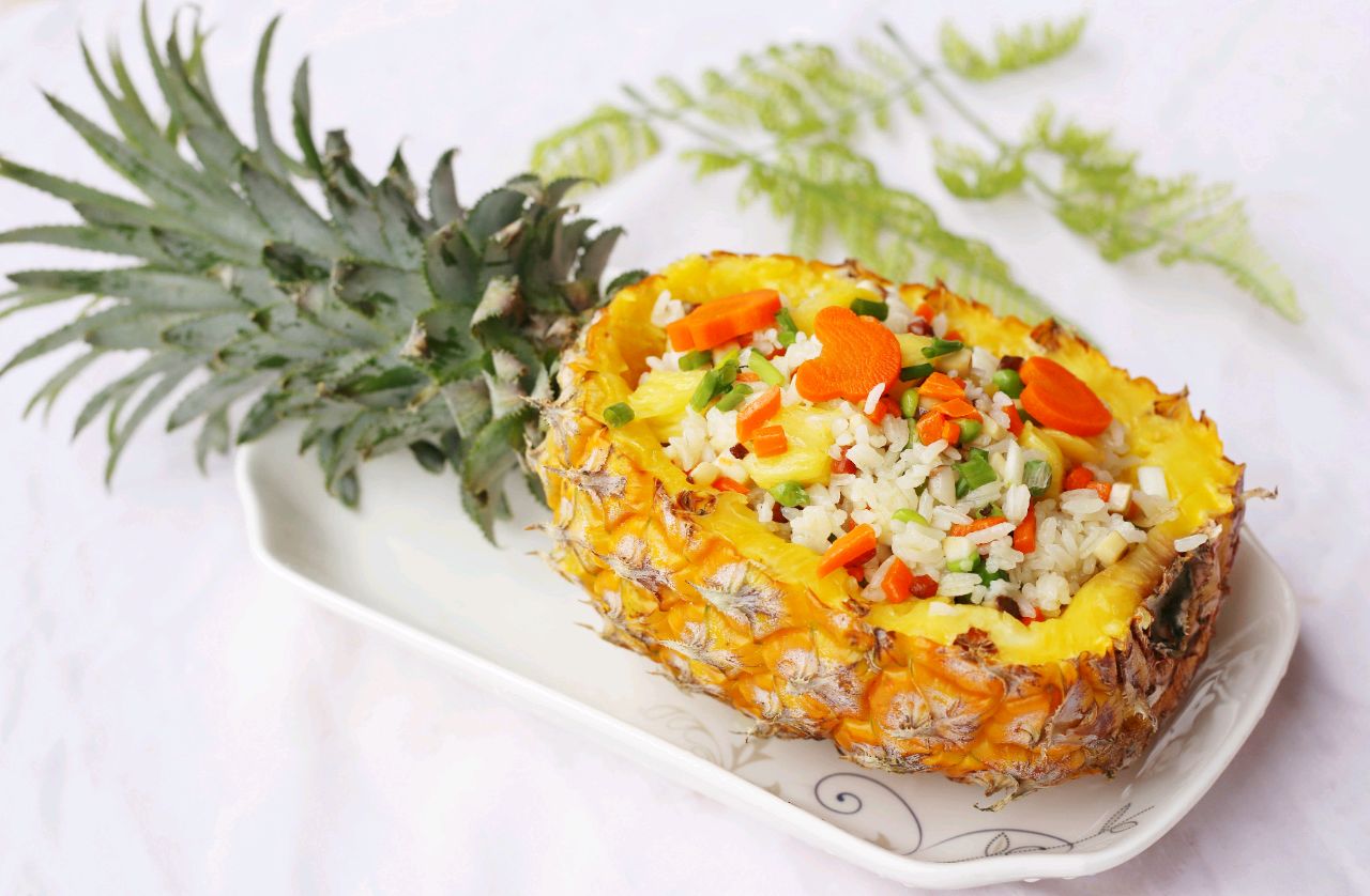 大人孩子都爱吃的菠萝炒饭,酸甜可口,做法简单,营养丰富|菠萝|炒饭|米