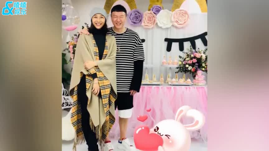 王骏迪为孙红雷庆生，公开表白撒狗粮，两人相差15岁还称他是男孩_新浪新闻