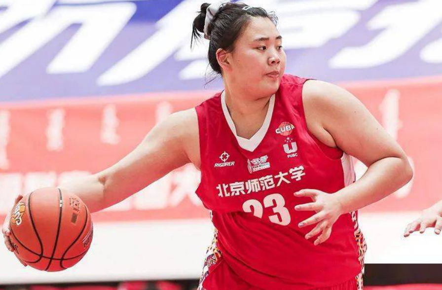 中国女篮又添神塔,许利民考察2米27小巨人,巴黎奥运或为国争光