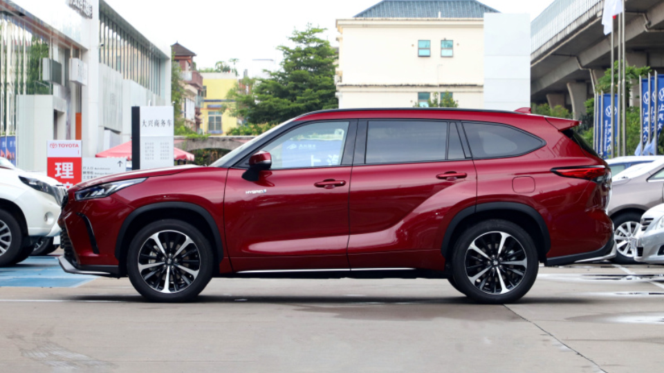 皇冠陆放PK大众揽境 同价位的错位竞争?