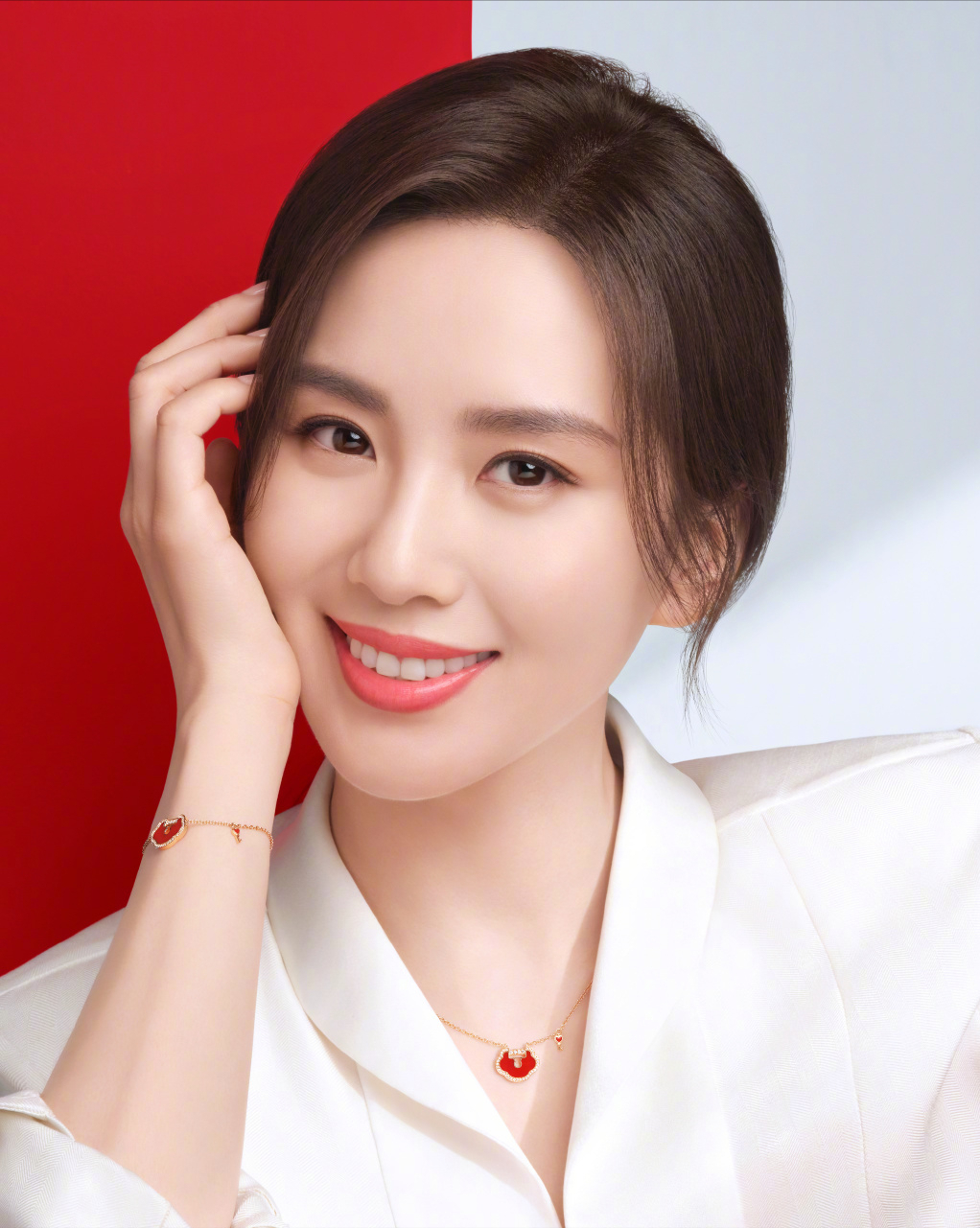 告别呆滞无神弱妆效营造美人氛围刘诗诗的有效化妆太值得学