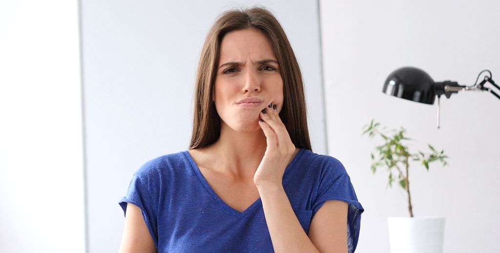 牙齿疼痛松动,咀嚼食物困难,生活中的小办法或能避免拔牙休闲区蓝鸢梦想 - Www.slyday.coM 牙齿疼痛松动,咀嚼食物困难,生活中的小办法或能避免拔牙休闲区蓝鸢梦想 - Www.slyday.coM