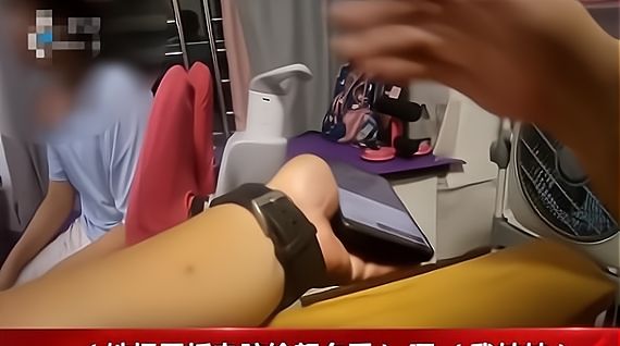 被11岁女儿打后崩溃报警,女儿被理解,3000条评论都在心疼妈妈休闲区蓝鸢梦想 - Www.slyday.coM