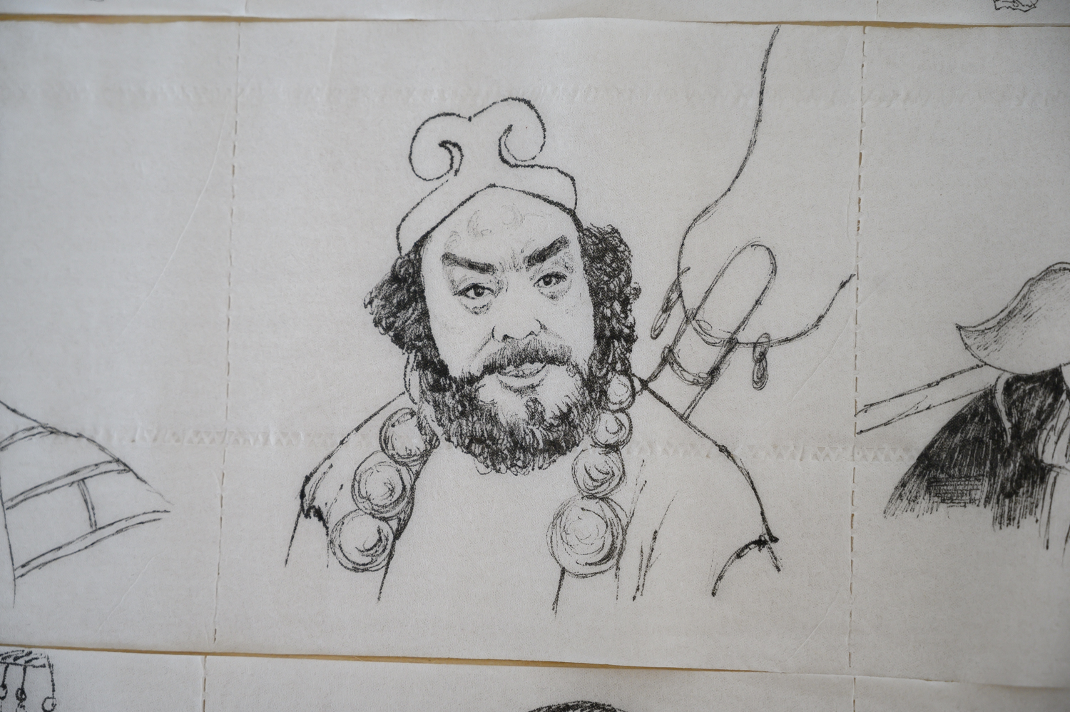 太原女孩在卫生纸上作画30余卷拍成短视频获网友百万点赞