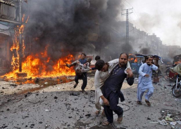 “西贡时刻”上演，美军在喀布尔机场射杀平民，5具尸体被车拖走休闲区蓝鸢梦想 - Www.slyday.coM