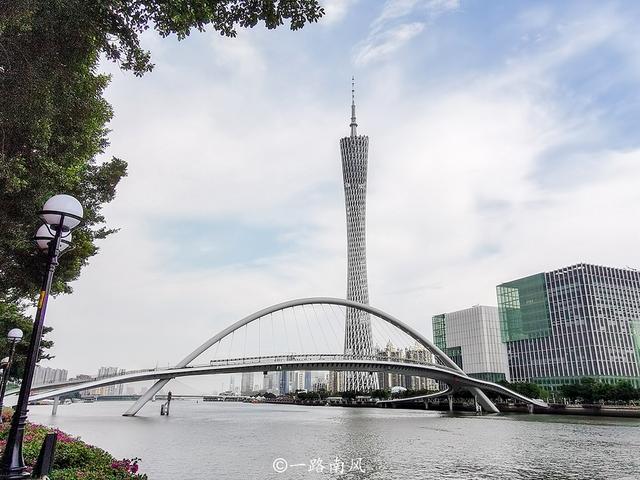 广州出现首座人行跨江大桥,机动车被禁止通行,过桥需要预约休闲区蓝鸢梦想 - Www.slyday.coM 广州出现首座人行跨江大桥,机动车被禁止通行,过桥需要预约休闲区蓝鸢梦想 - Www.slyday.coM