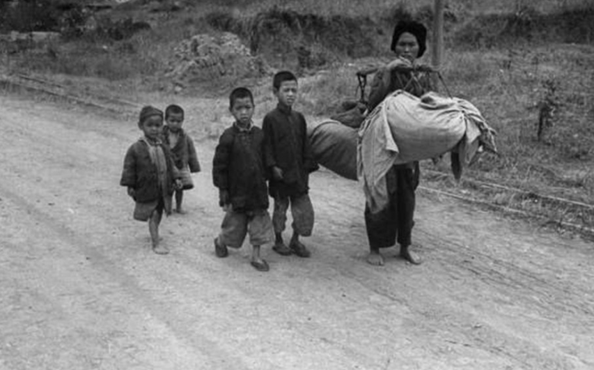 刘兴诗抗战胜利那天想起逃难路上爬着喊妈妈的小女孩