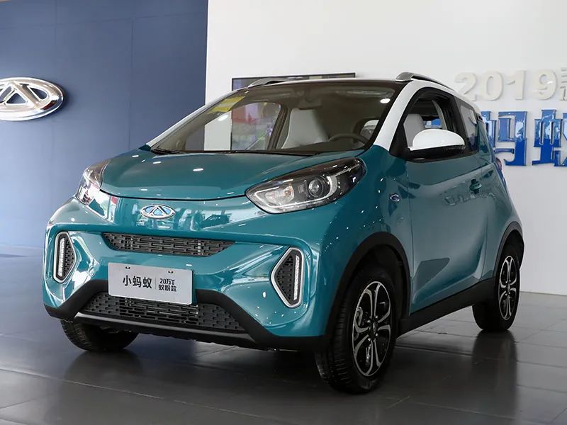 99万起售!408km续航,小蚂蚁20万蚁粉款还提供原厂个性定制-新浪汽车