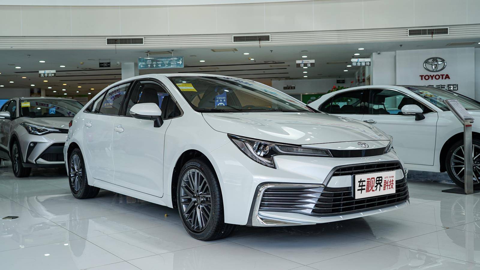 到店实拍广汽丰田凌尚15万级大空间100真家用车