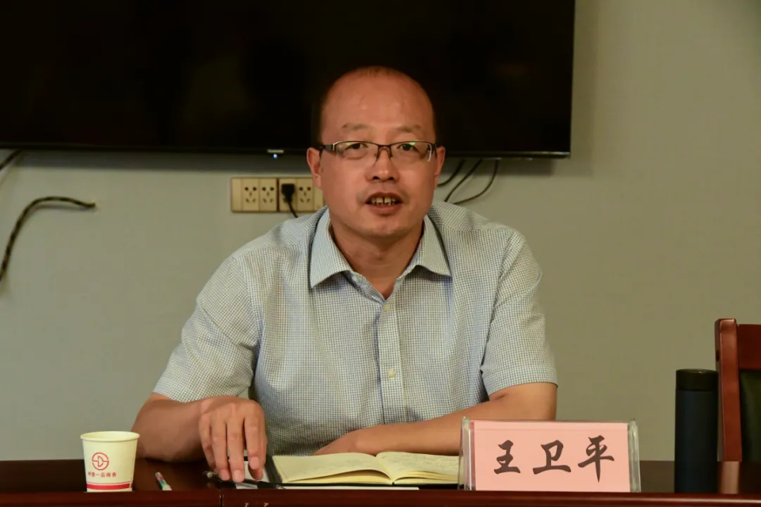 调研中,王卫平一行实地走访了石楼县返乡青年创业项目山西青创农业