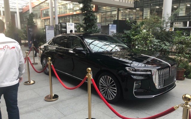 全新黑色版红旗h9曝光了颜值不亚于全球首秀的双色版车型