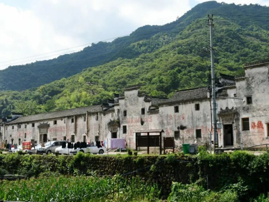 浙江一个千年古村有上千根支柱的古建筑就在诸暨市