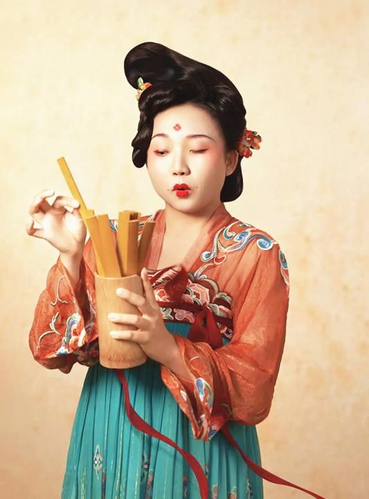 辣目洋子胖得很妖娆穿唐代裙装飘逸华美有了仕女图神韵