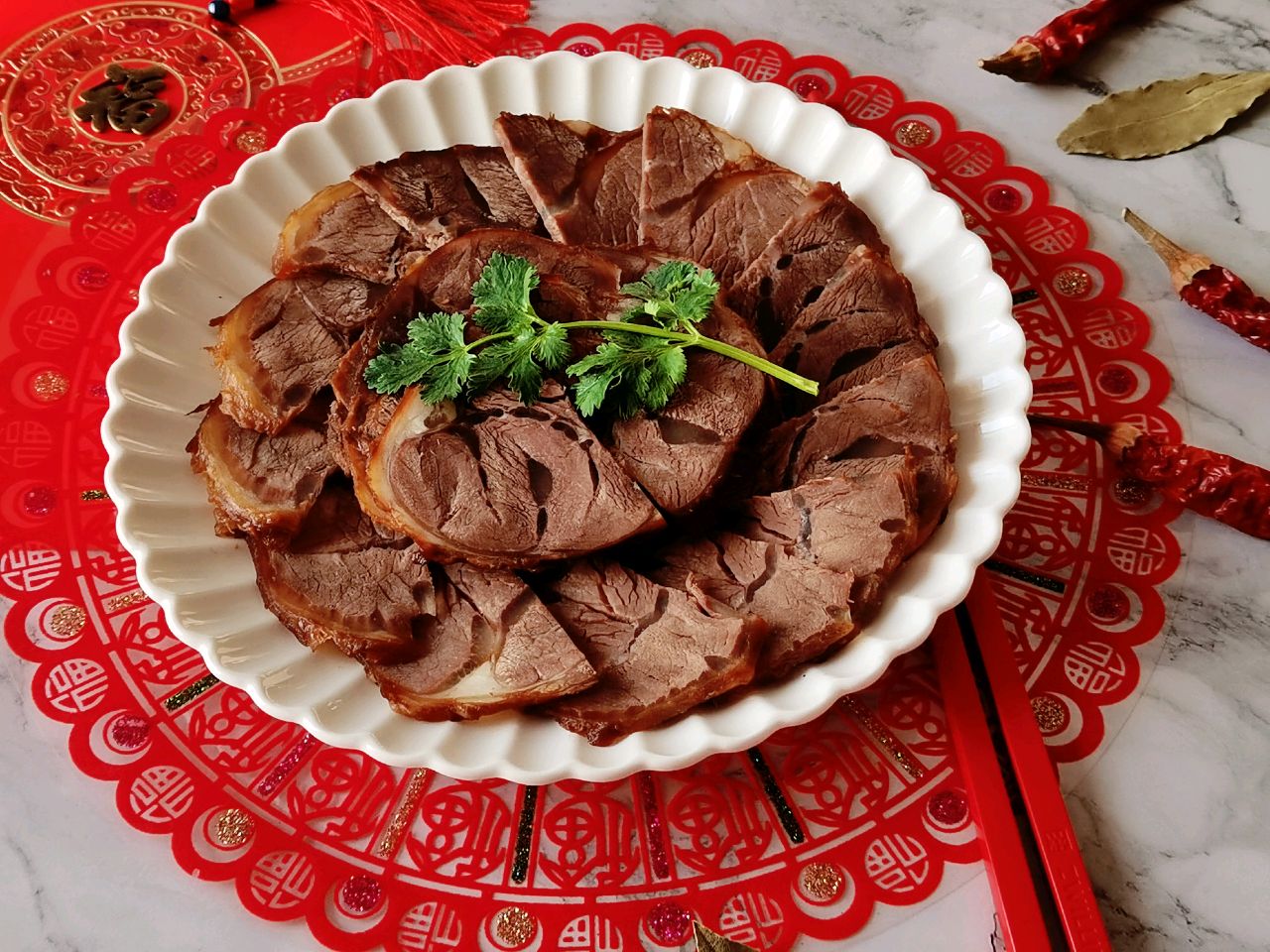 这样做酱牛肉切片整齐口感绝佳吃法百搭下酒绝佳