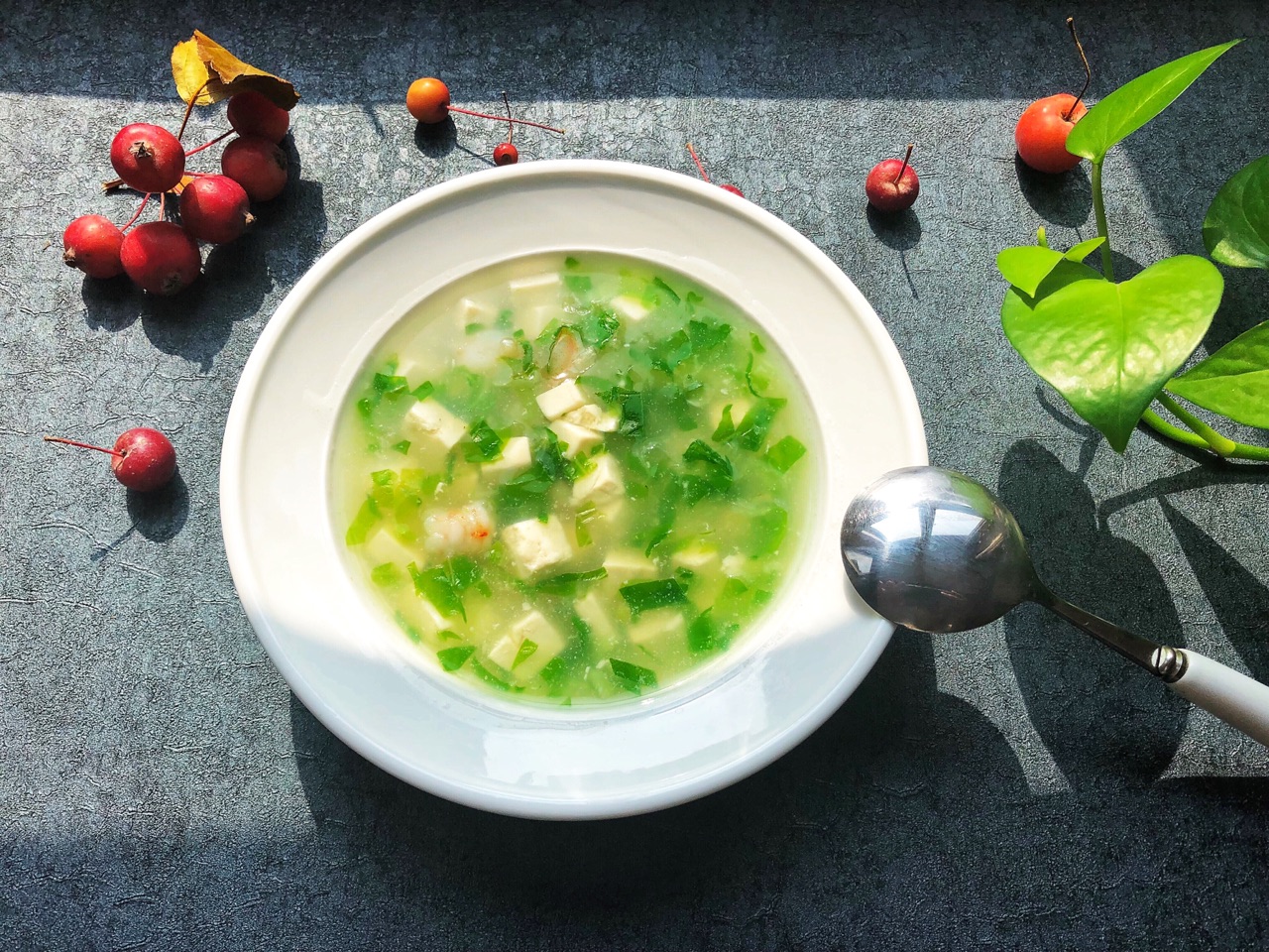 虾滑豆腐白菜汤豆腐软糯白菜脆爽而虾滑q弹软滑这味绝了