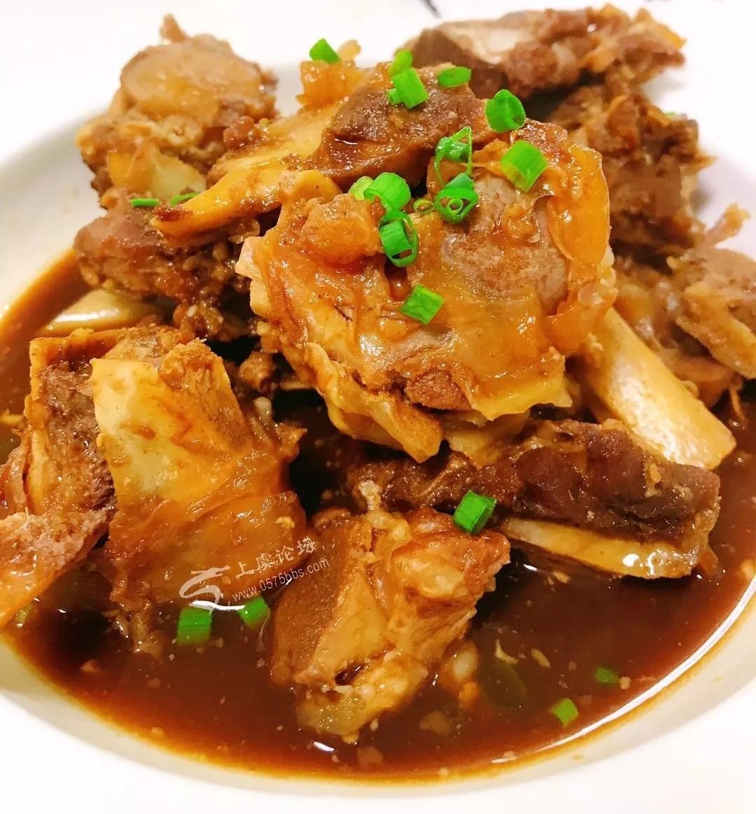 补身保健的红烧羊脊骨鲜香软烂吃上根本停不下来
