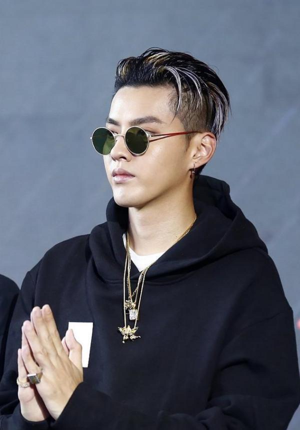 不愧是“展昭”,听闻吴亦凡被批捕,何家劲怒评:不信抬头看!休闲区蓝鸢梦想 - Www.slyday.coM 不愧是“展昭”,听闻吴亦凡被批捕,何家劲怒评:不信抬头看!休闲区蓝鸢梦想 - Www.slyday.coM