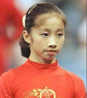 她的母亲等陆莉回国,不到几天就离开了这个世界.