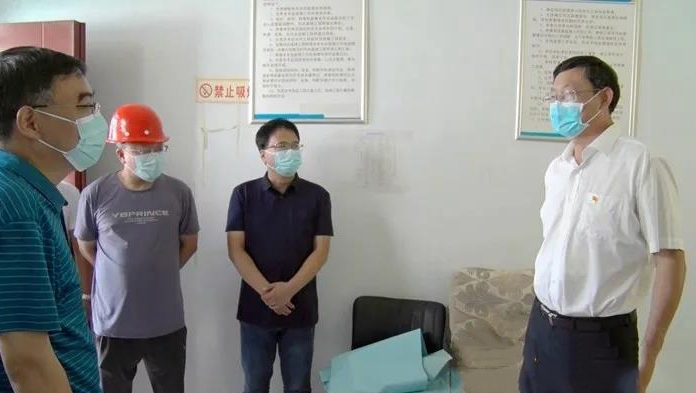 驻马店市遂平县领导到中心城区督查施工工地疫情防控工作休闲区蓝鸢梦想 - Www.slyday.coM