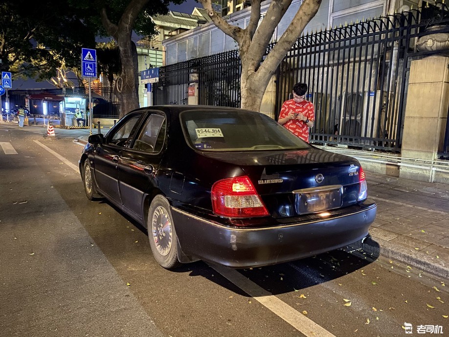 【无名经典车】蓝鸟:日产把"淘汰"产品做成极致"表面豪华车"