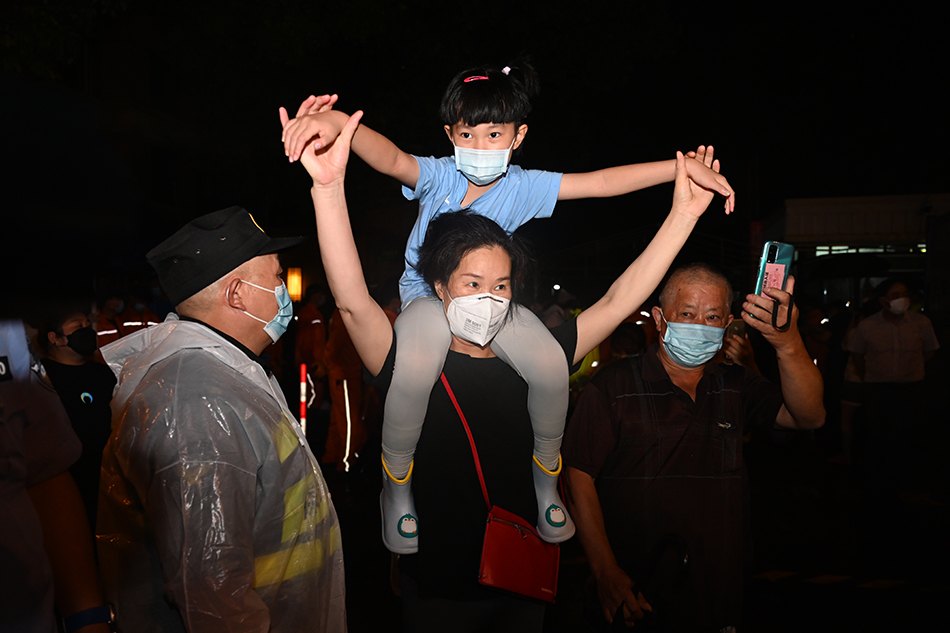 城事|14天,打赢一场硬仗!上海中风险地区17日零时清零