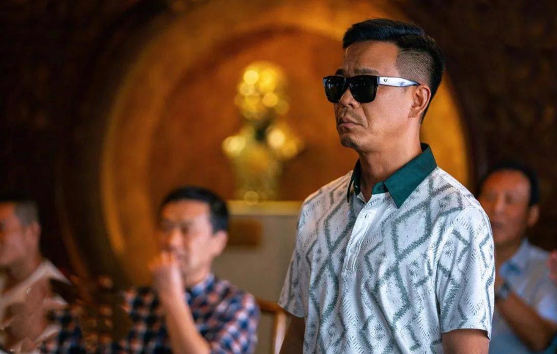 又唱歌又演戏不务正业的孙浩成了扫黑风暴的演技担当