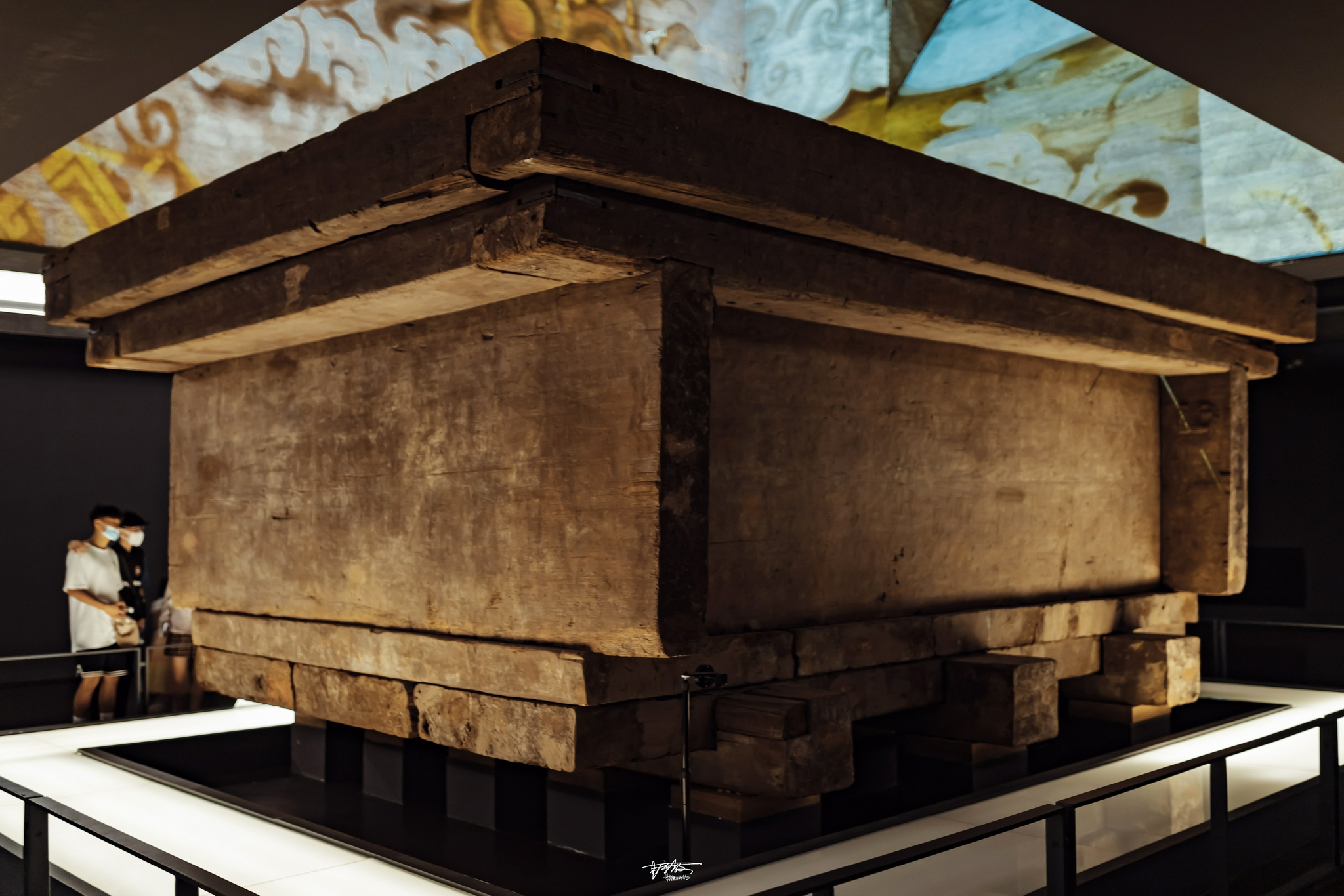 辛追墓大有乾坤,吃苹果"老太太"才是时尚界顶流__财经头条