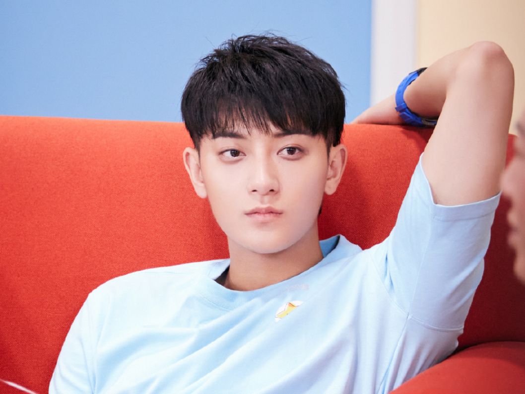 黄子韬公司艺人解约无需违约金,跳槽的话就要看黄子韬的心情赔付休闲区蓝鸢梦想 - Www.slyday.coM