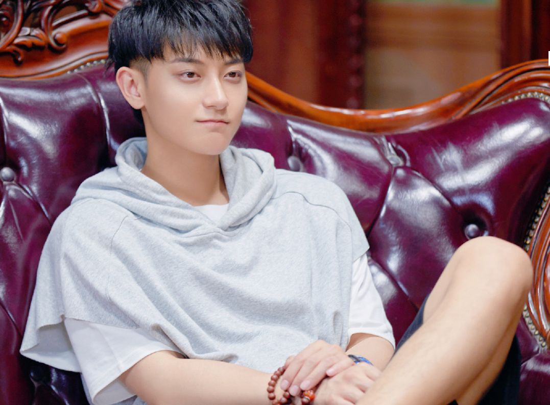 黄子韬公司艺人解约无需违约金,跳槽的话就要看黄子韬的心情赔付休闲区蓝鸢梦想 - Www.slyday.coM