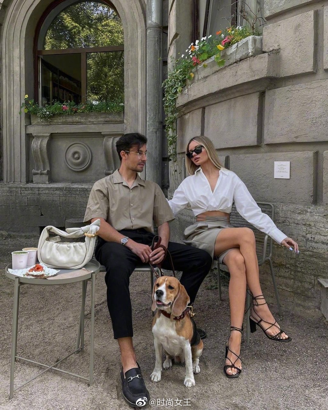 ins时尚博主的情侣穿搭日常look合集｜时髦的couple穿搭典范！|合集|情侣|典范_新浪新闻